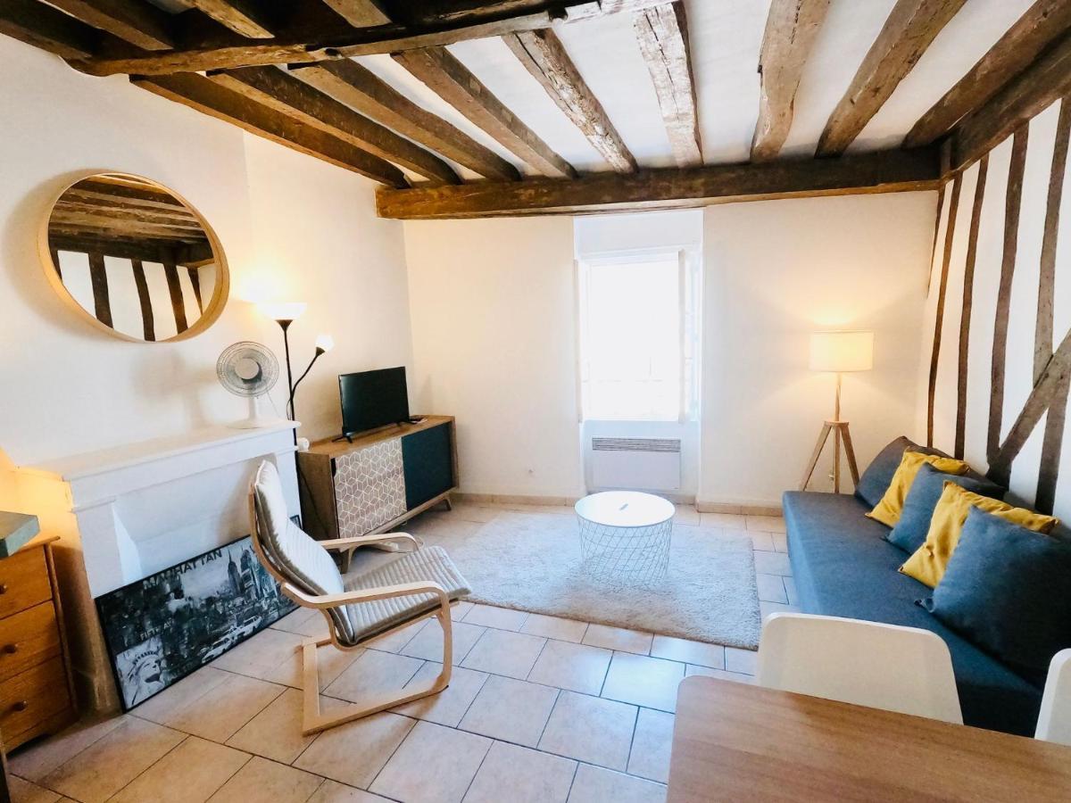 Appartamento Fontainebleau Rue Grande - Chez Alexis Esterno foto